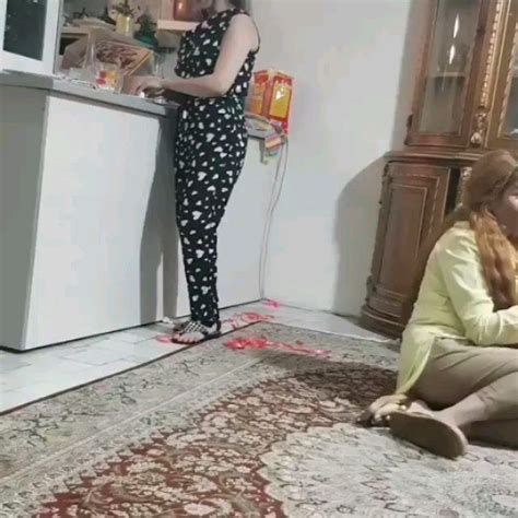 سكس مامان|جنده بازی های مامانم با کیر کلفت من .